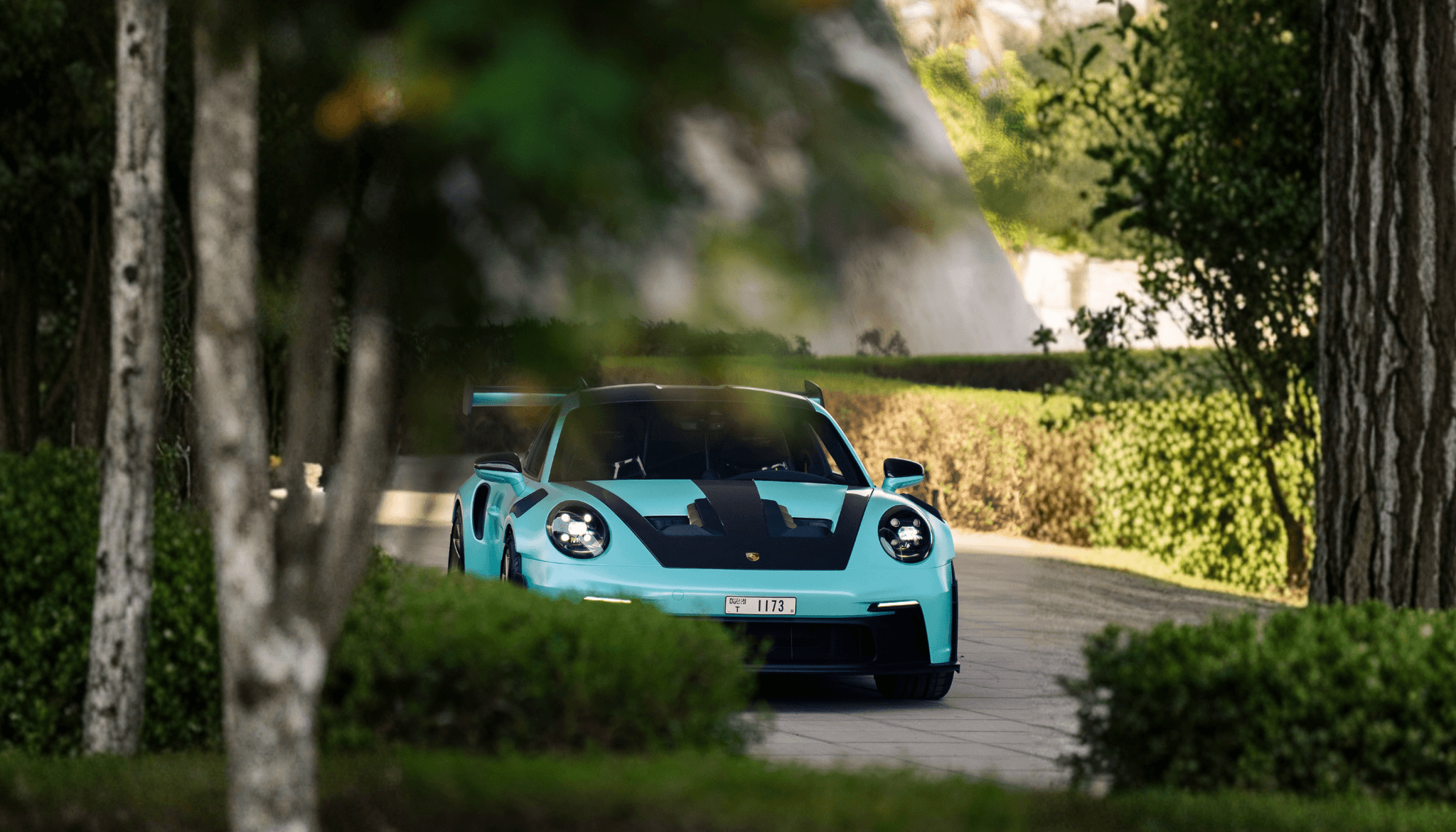 Traveling With Friends: Tips For Group Car Rentals